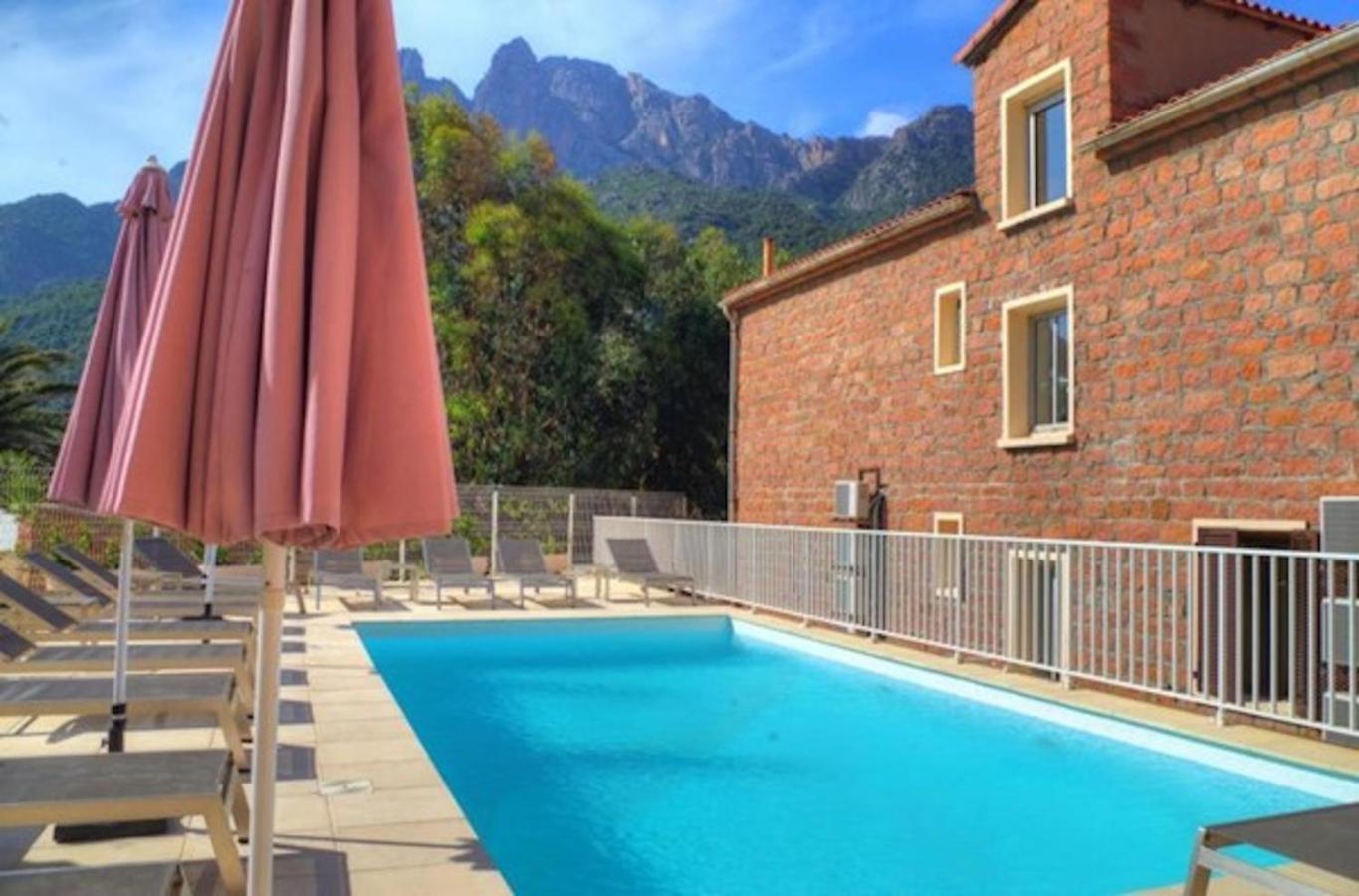 Hotel & Residence Le Subrini Porto  Exterior photo